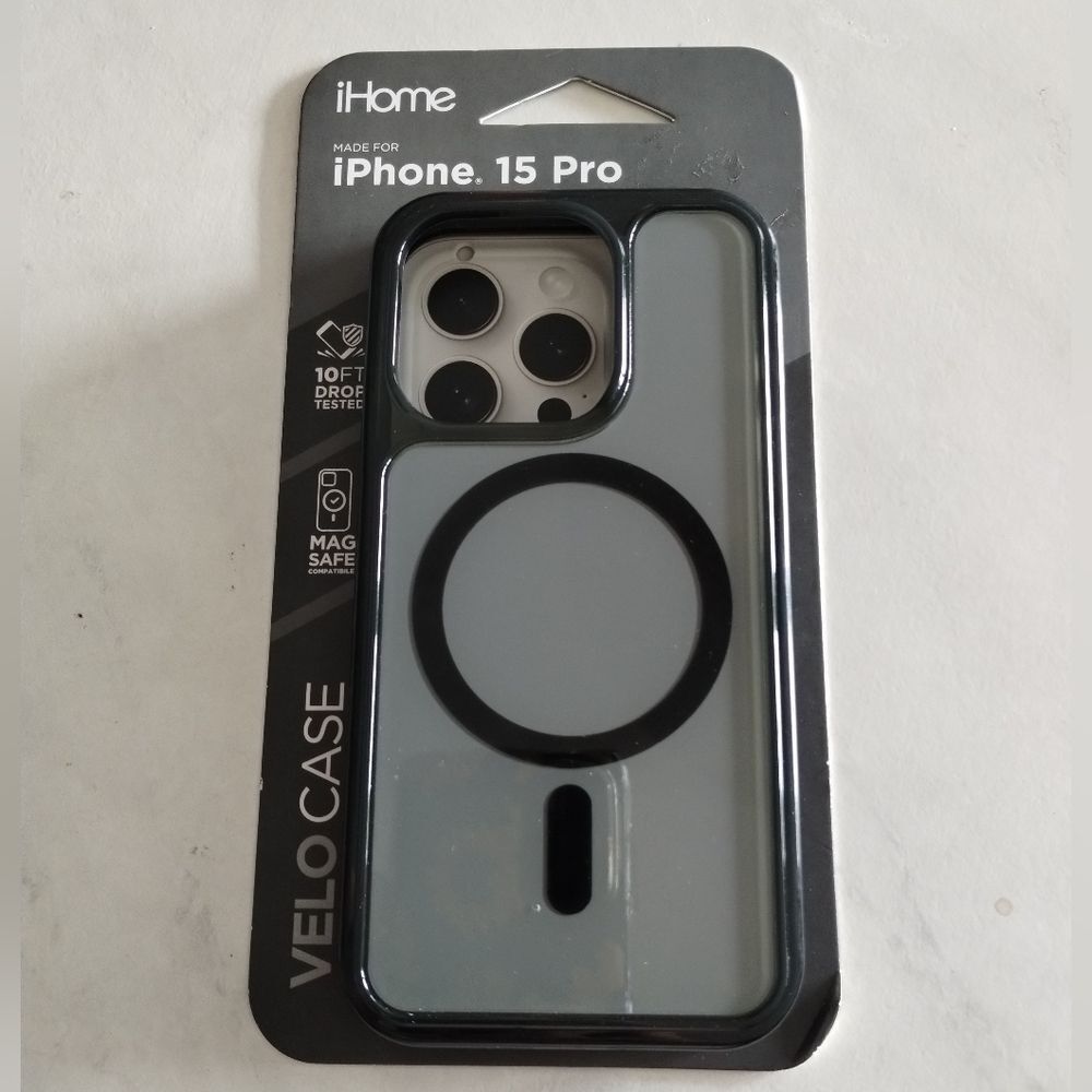 iHome Velo MagSafe iPhone 15 Pro Case NWT